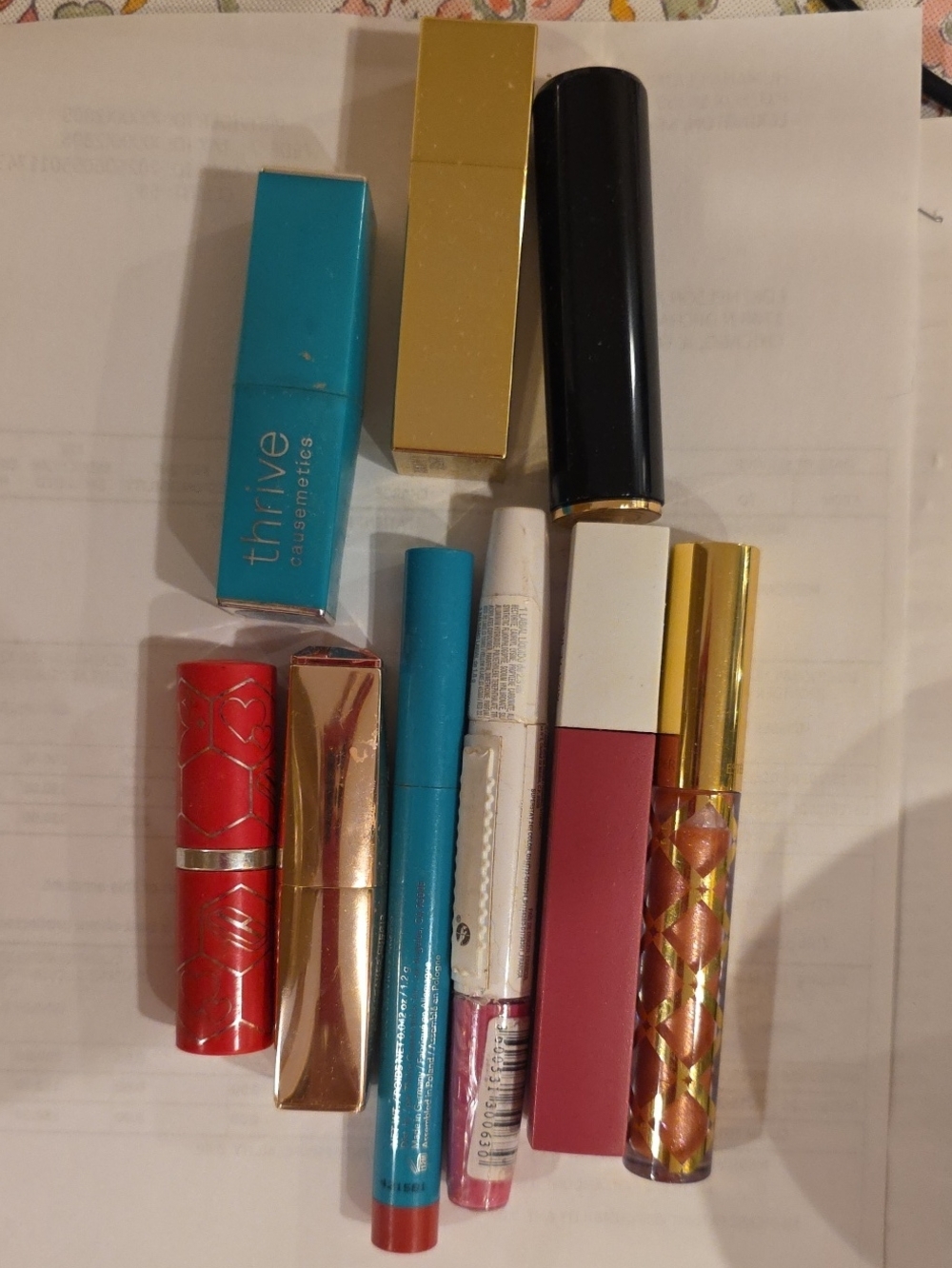 thrive causemetics Blue Lipstick with Mixed Assorted Lip Colors